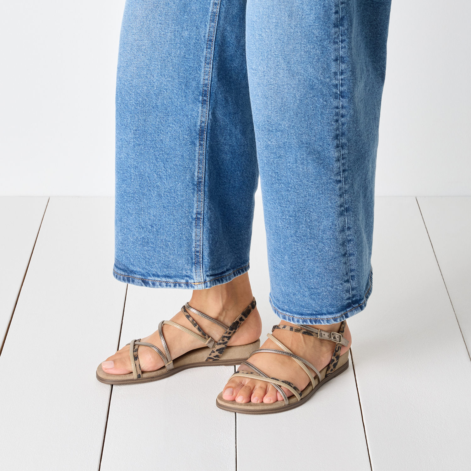 Tamaris 28103 Strappy Sandals - Image 2