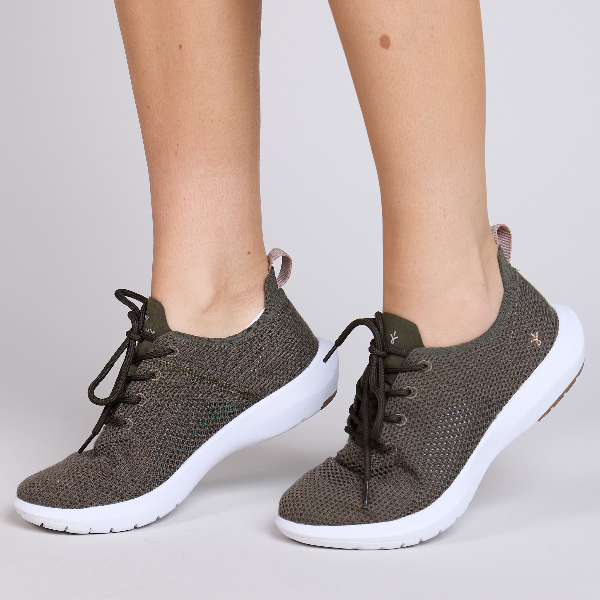 Emu Springbrook Trainers - Image 2