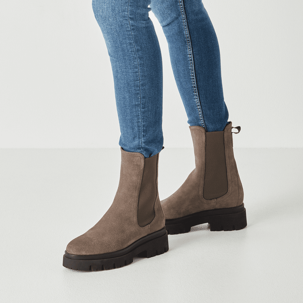 Tamaris 25992 High Leg Chelsea Boot - Image 2