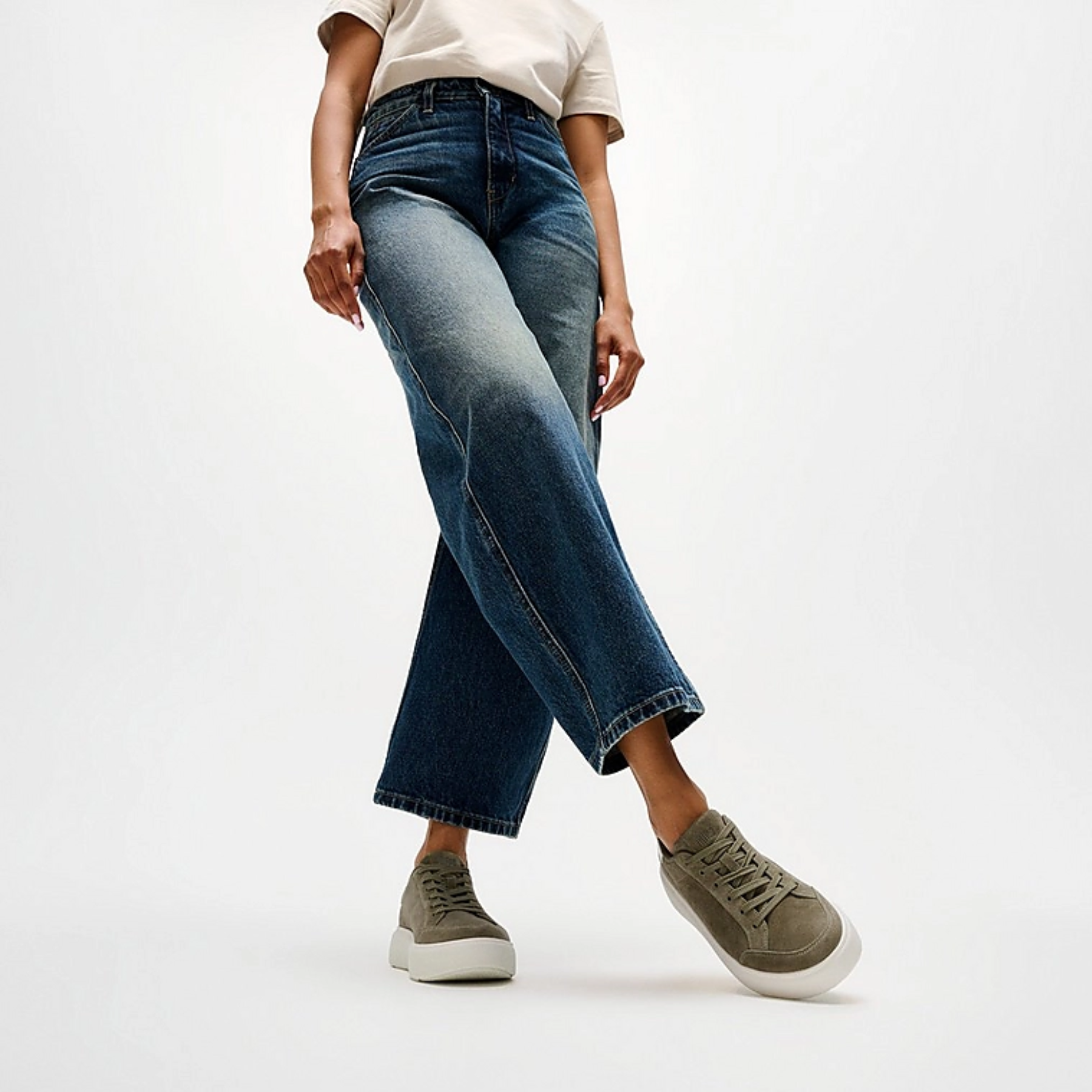 FitFlop RTG Suede Lace Trainers - Image 2